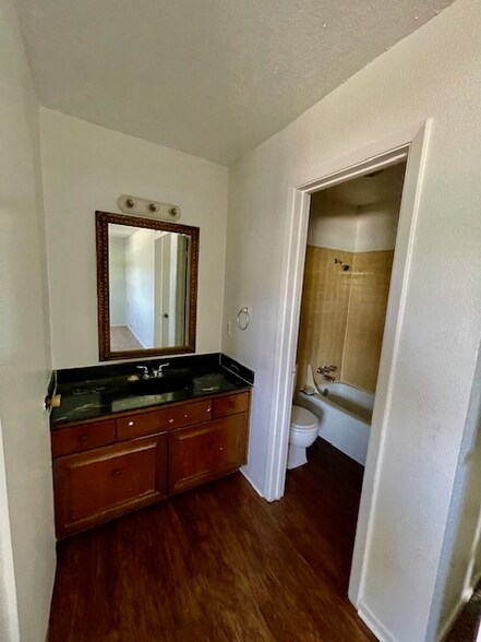 Building Photo - 8281 Shadow Wood Dr