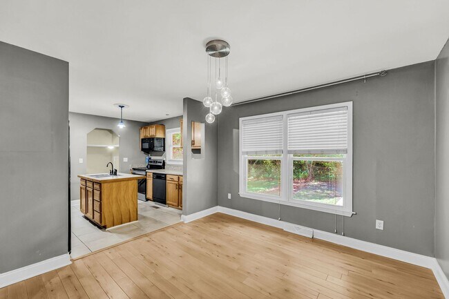 Building Photo - Solid Brick Home on Nearly Half an Acre — Space, Privacy & Charleston Convenience