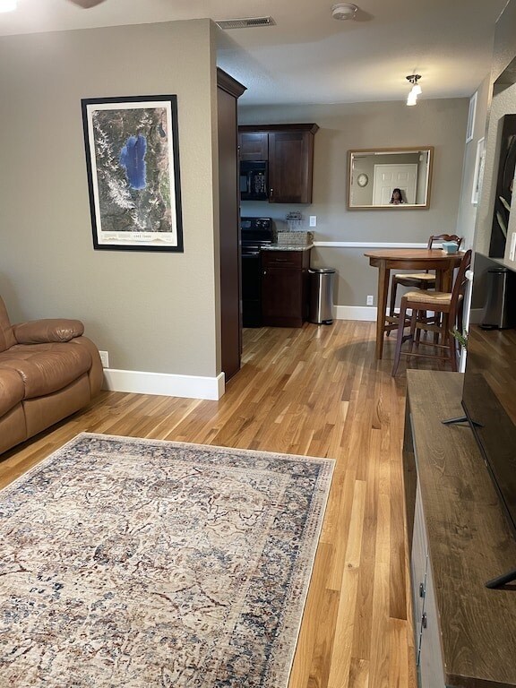 Building Photo - 2923 Tierra Verde E