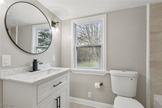 Building Photo - 133 N Pearl St