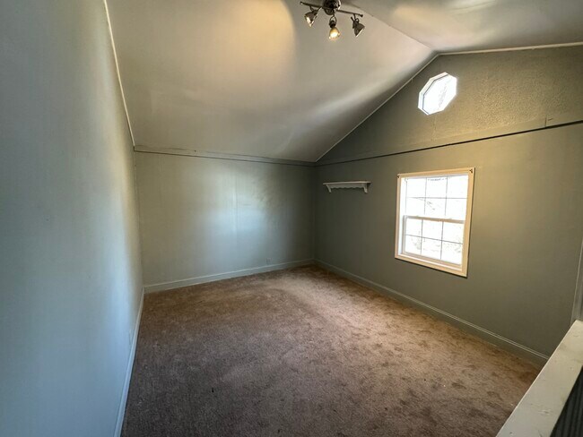 Building Photo - 831 Tennessee St