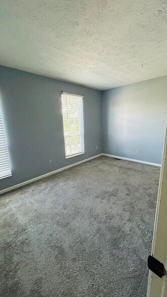 Building Photo - 10875 Ponds Ln