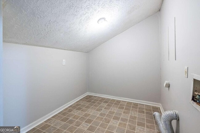 Building Photo - 1010 Mariners Ct