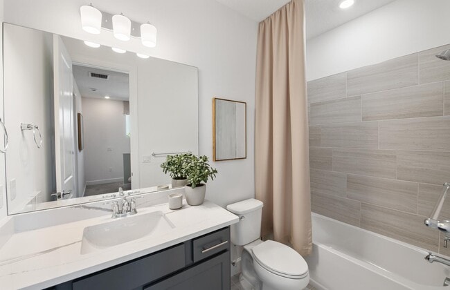 Building Photo - 7645 SW Lucy Ln