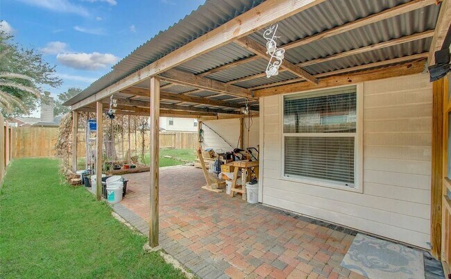 Building Photo - 18135 Flower Grove Ct