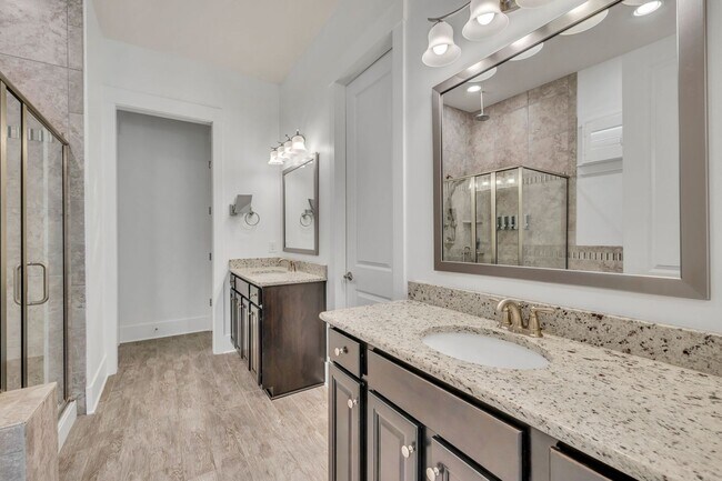 Building Photo - Beautifully maintained and move-in ready, this stunning mostly one-level all-brick home