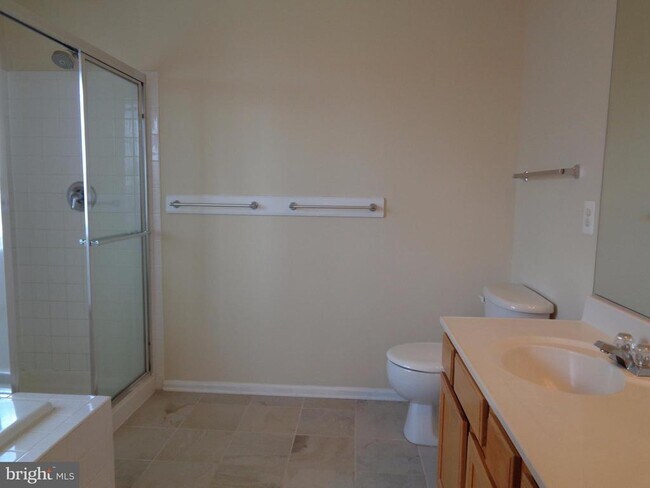 Building Photo - 8 Foggy Field Ln