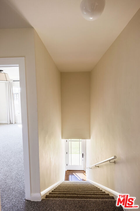 Building Photo - 824 Brent Ave