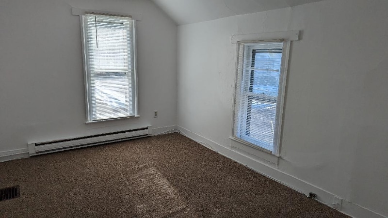 Building Photo - 401 N Porter St