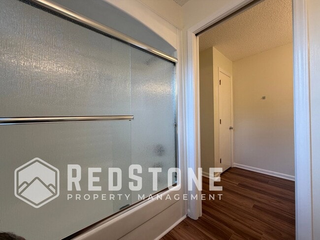 Building Photo - 3138 Whitesell Dr