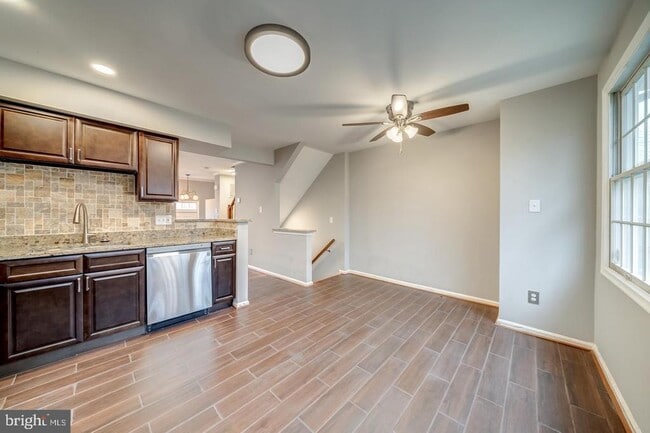 Building Photo - 6515 Skylemar Trail