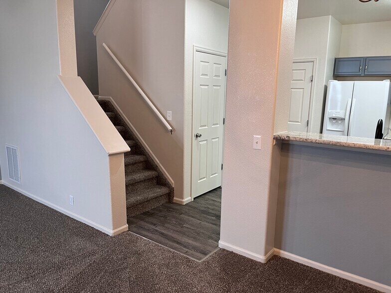 Building Photo - 1888 Reilly Grv