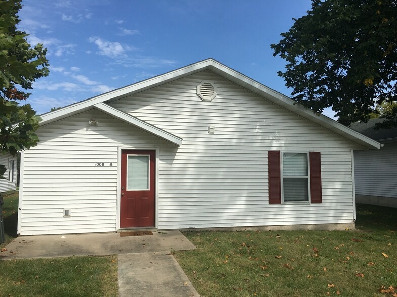 Primary Photo - 1010 E Randolph St