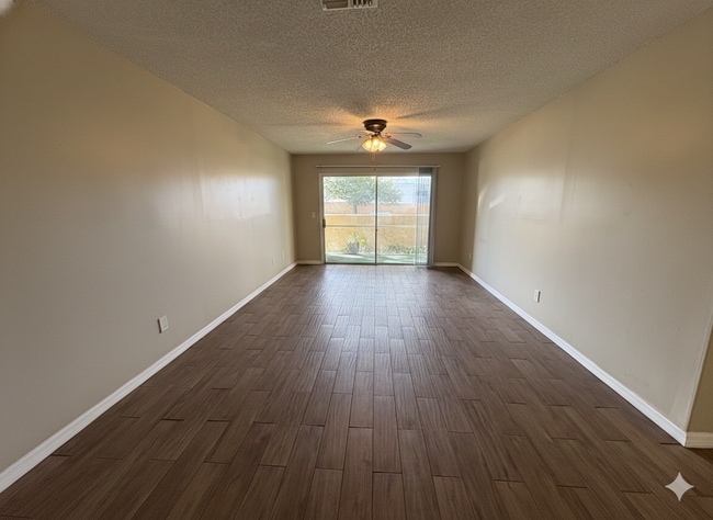 Building Photo - 610 Kenwick Cir