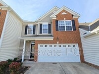 Building Photo - 805 Parkland Pl