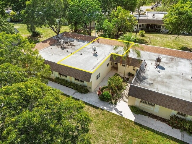 Building Photo - 17244 SW 112th Pl