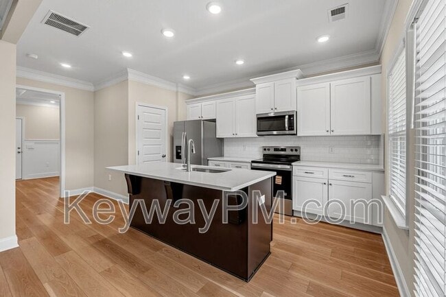 Building Photo - 571 Yuma Ln