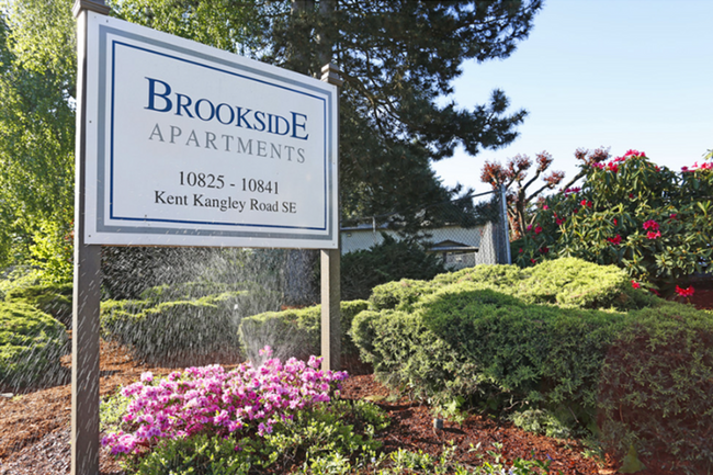 Building Photo - Brookside