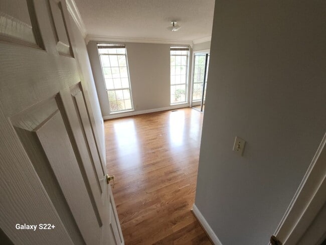 Building Photo - 971 Manningham Rd