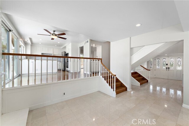 Building Photo - 24701 Eloisa Dr