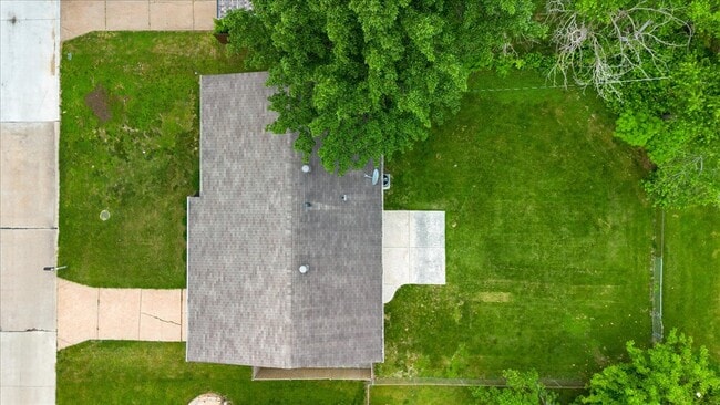 Building Photo - 113 Roland Ave