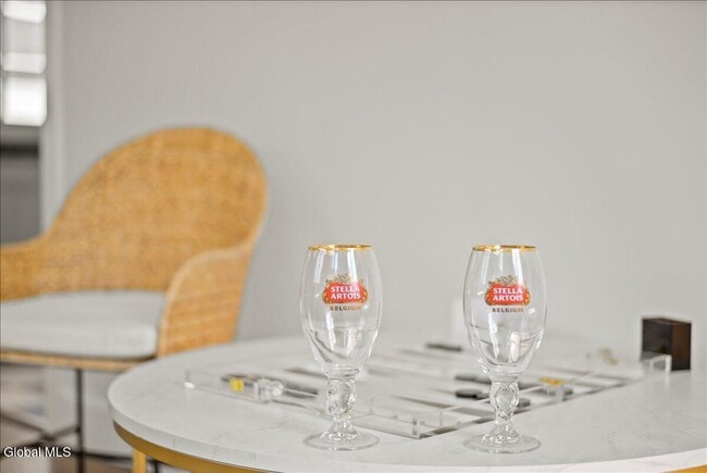 Building Photo - 162 Lake Ave