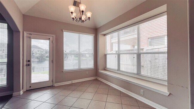 Building Photo - 4043 Tuscan Shores Dr