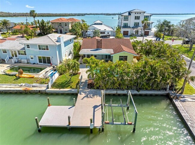 Building Photo - 562 Johns Pass Ave