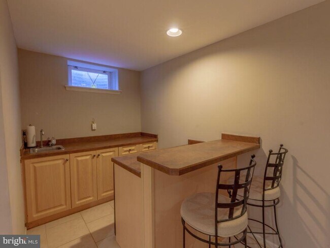 Building Photo - 2014 Ryans Run