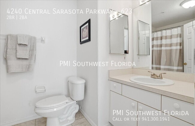 Building Photo - 4240 Central Sarasota Pkwy