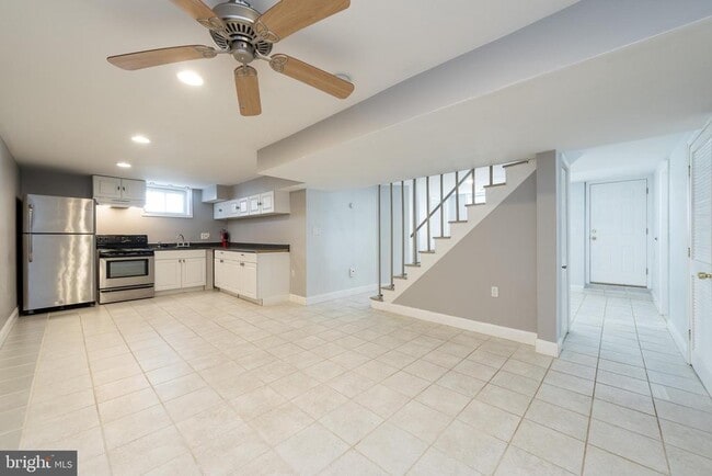 Building Photo - 4305 Oglethorpe St