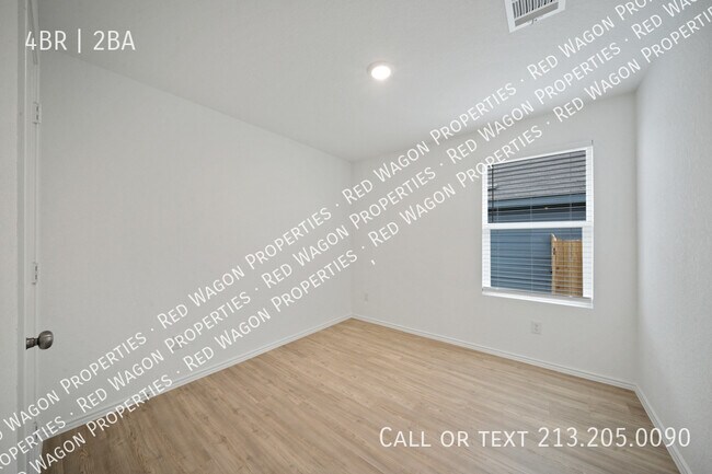 Building Photo - 14722 Dillard Ml