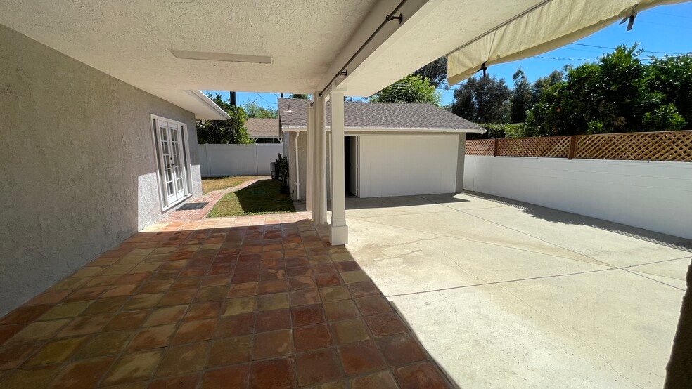 Building Photo - 21216 Velicata St