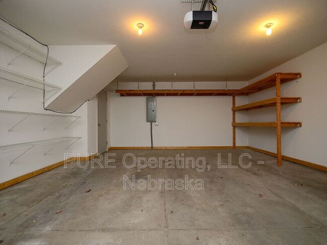 Building Photo - 16767 Laurel Plaza