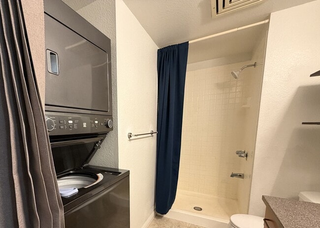 Building Photo - Villages at Waipio (Waipahu) - Ground Floor Unit, 2 bedroom/2 bathrooms and 1 parking stalls