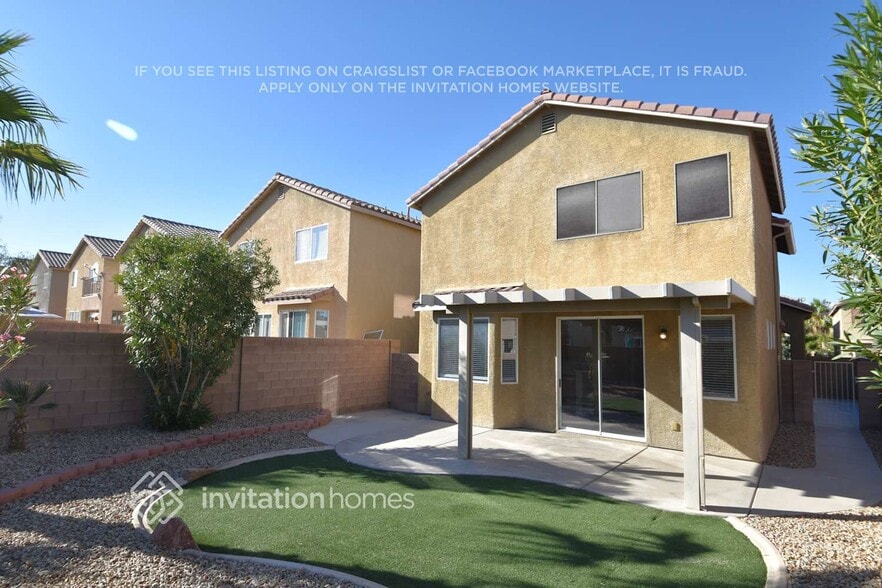 Building Photo - 9413 Santana Siesta Ave