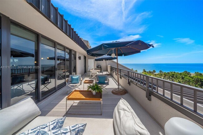 Building Photo - 201 Crandon Blvd