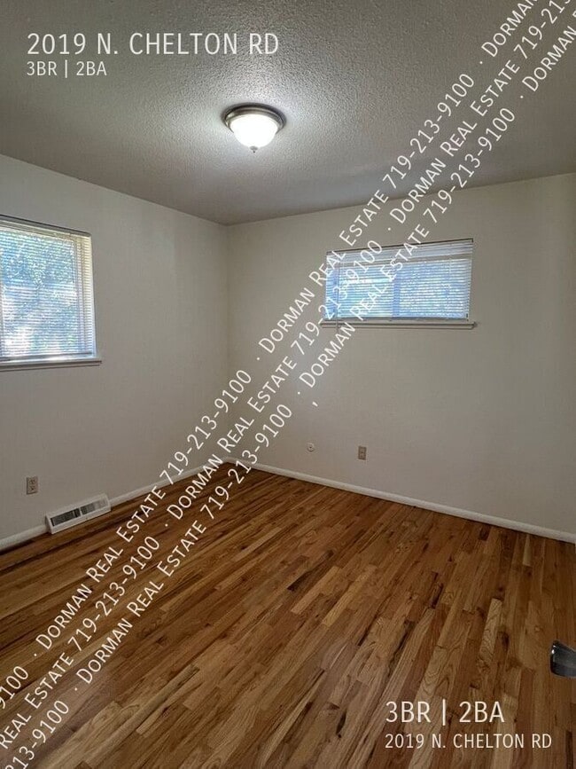 Building Photo - 2019 N Chelton Rd