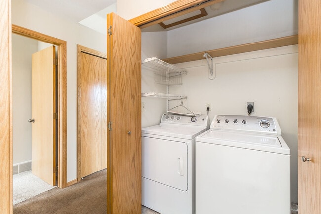Building Photo - 808 S Whitewood Ave