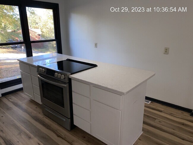 Building Photo - 5646 Blythewood Ln