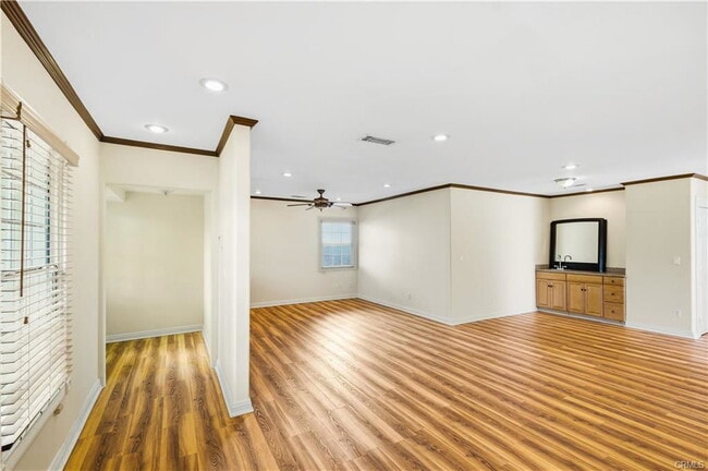 Building Photo - 5204 Etiwanda Ave