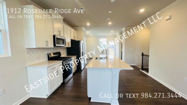 Building Photo - Wake forest gem, BRAND NEW Townhouse!! END...