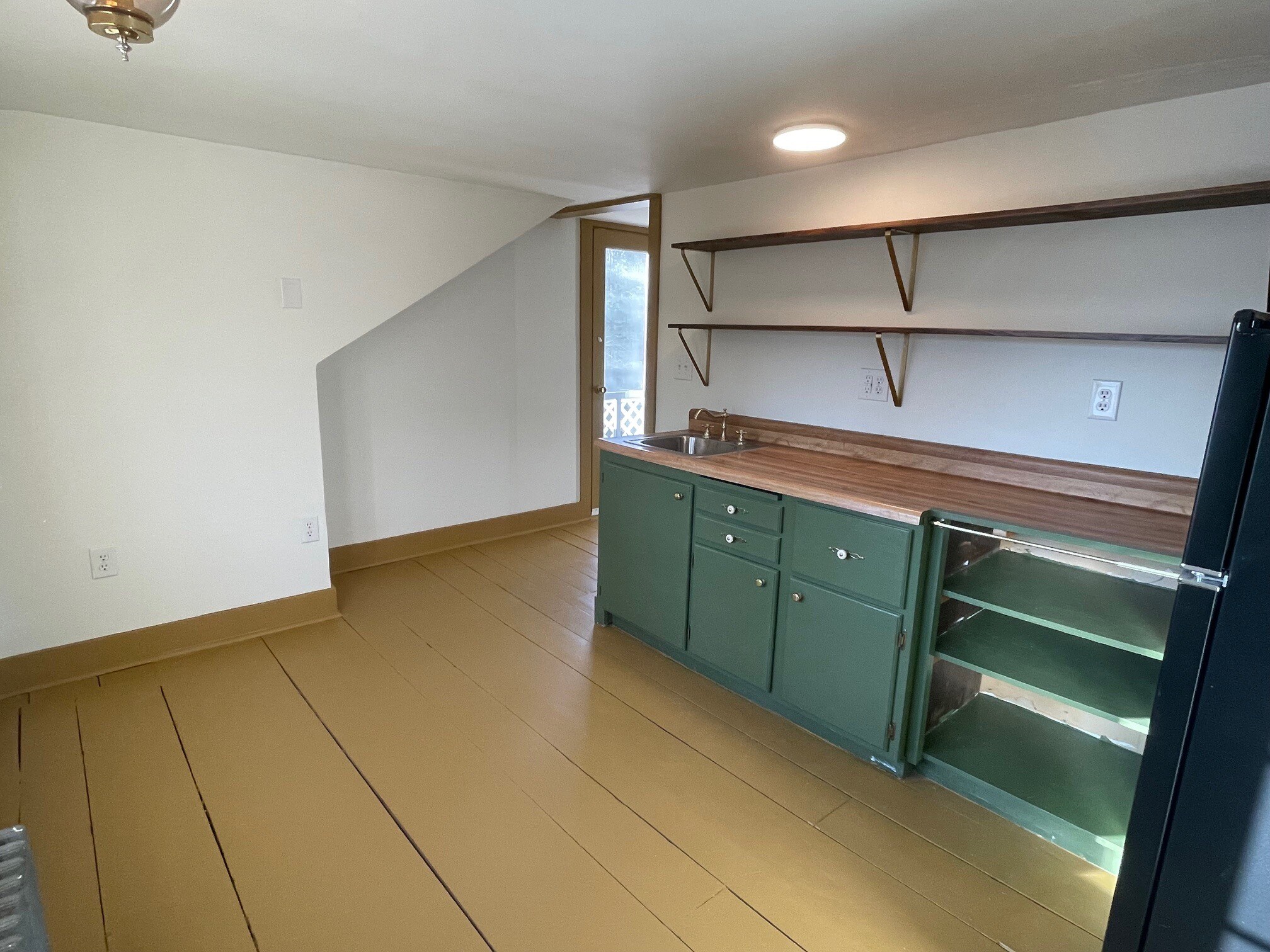 Kitchen - 252 George Wright Rd