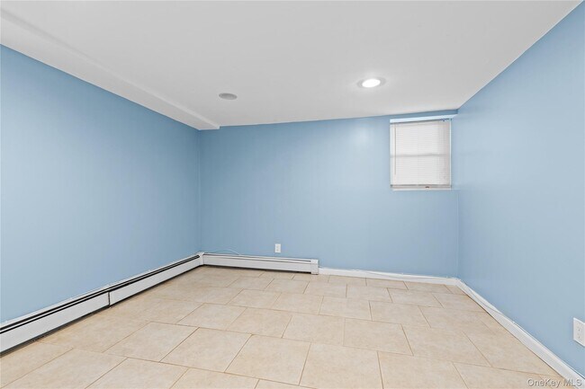 Building Photo - 26 Indiana Ave