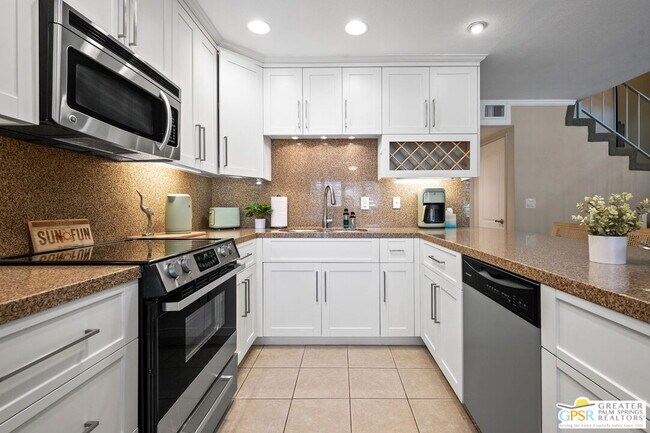 Building Photo - 45405 Lupine Ln