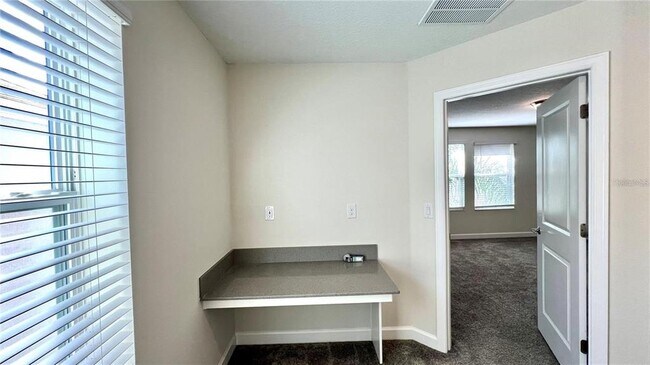 Building Photo - 13071 Inkwell Alley