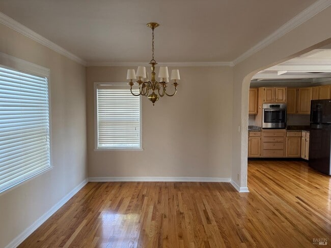 Building Photo - 612 Codding Dr