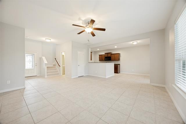 Building Photo - 1608 Persimmon Dr
