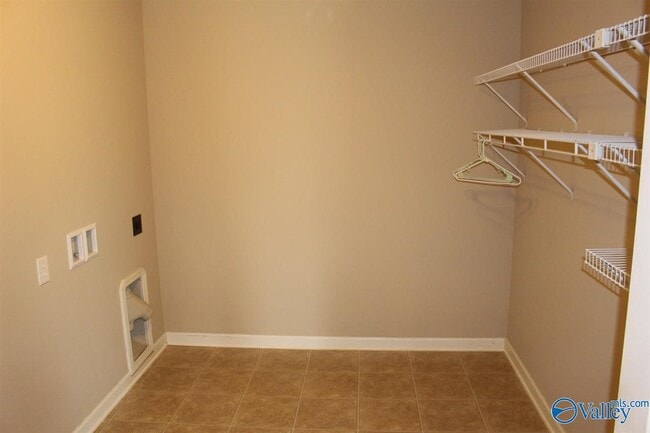 Building Photo - 2438 Belltown Dr SW