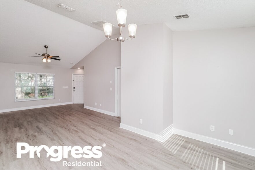 Building Photo - 602 Cape Cod Cir